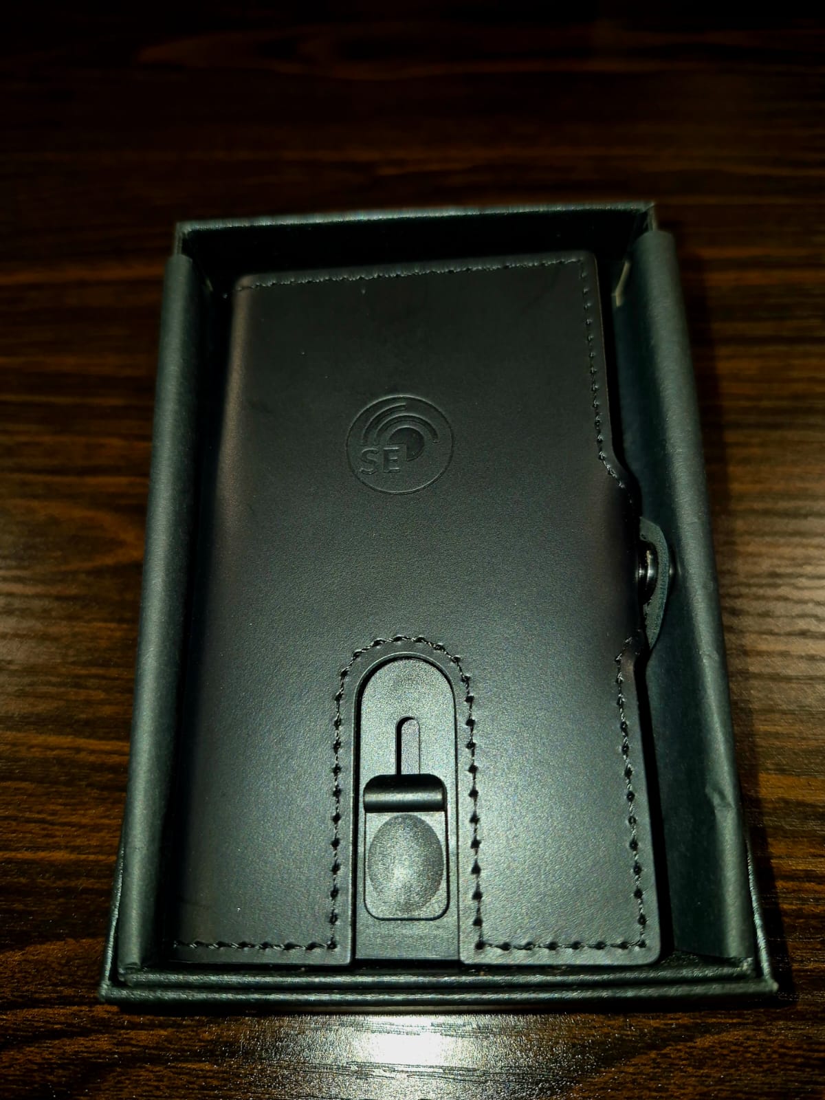 RFID Oil Wax Genuine Leather Minimalist Wallet