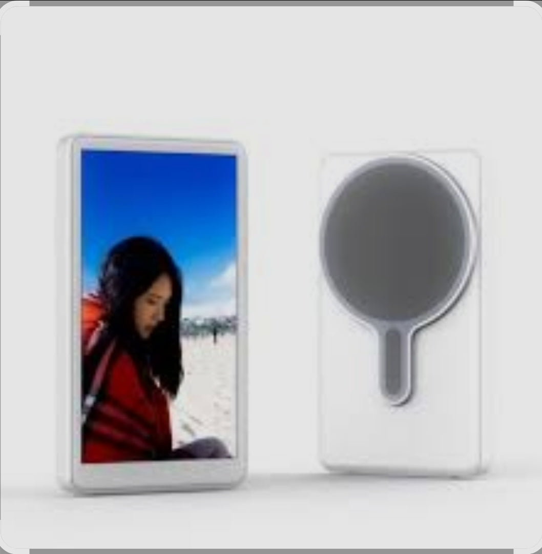 Magnetic Selfie Screen
