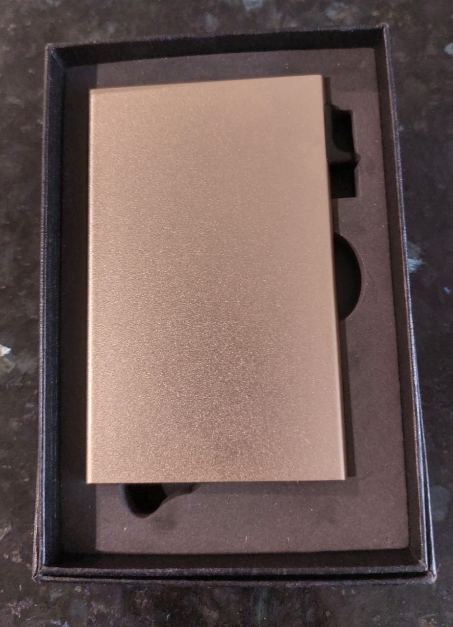 Slim Metalic Minimalist Wallet